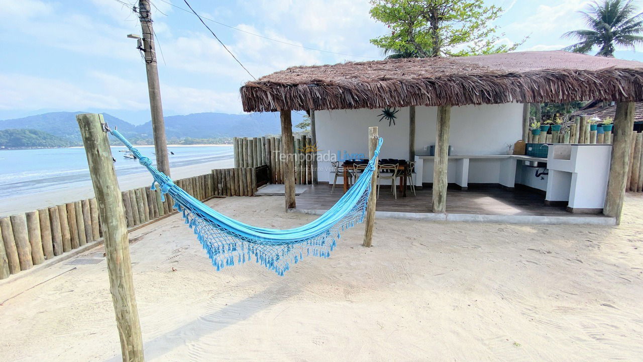 Casa para alquiler de vacaciones em Ubatuba (Praia do Lázaro)