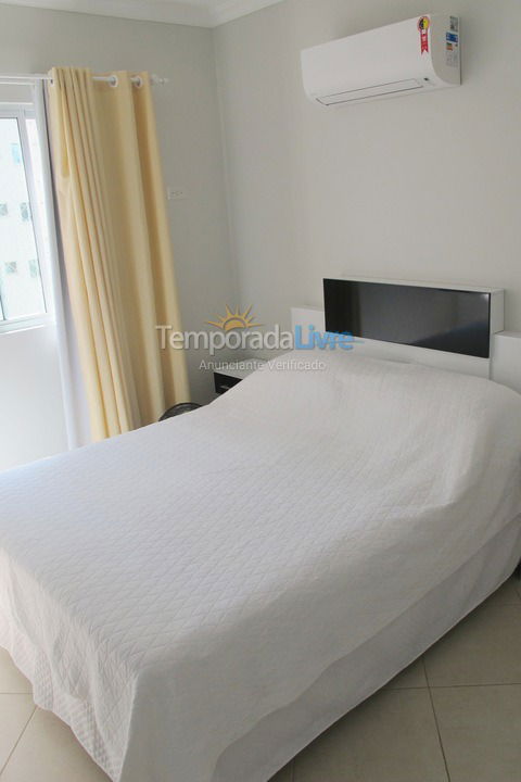 Apartment for vacation rental in Itapema (Meia Praia)