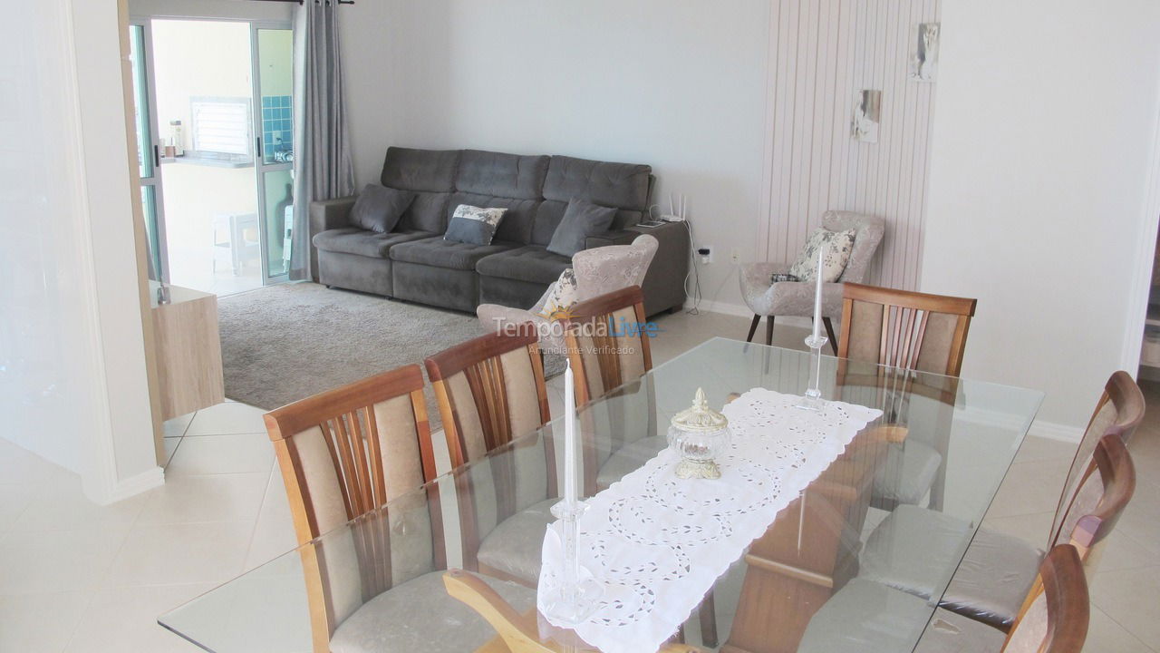 Apartment for vacation rental in Itapema (Meia Praia)