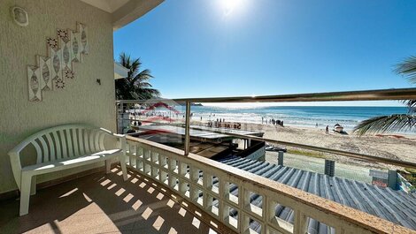 Casa para aluguel frente mar na praia de Bombas