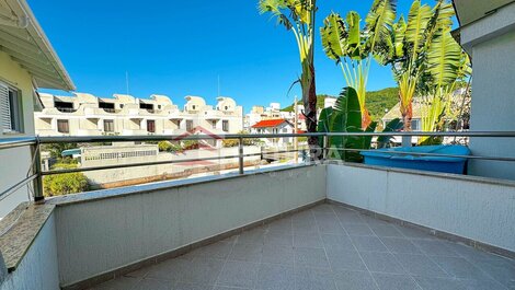 Casa para aluguel frente mar na praia de Bombas