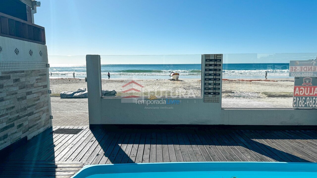 Casa para aluguel de temporada em Bombinhas (Praia de Bombinhas)