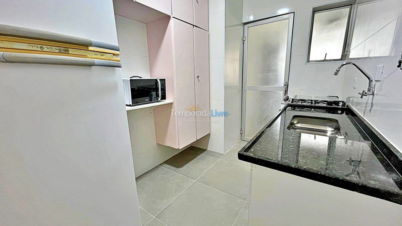 Apartamento para aluguel de temporada em Guarujá (Pitangueiras)