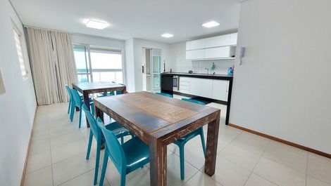 Large and spacious apartment facing the sea in Balneário Piçarras