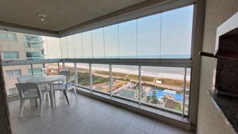 Large and spacious apartment facing the sea in Balneário Piçarras