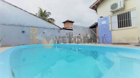 2 bedroom house with pool, wi-fi, air conditioning