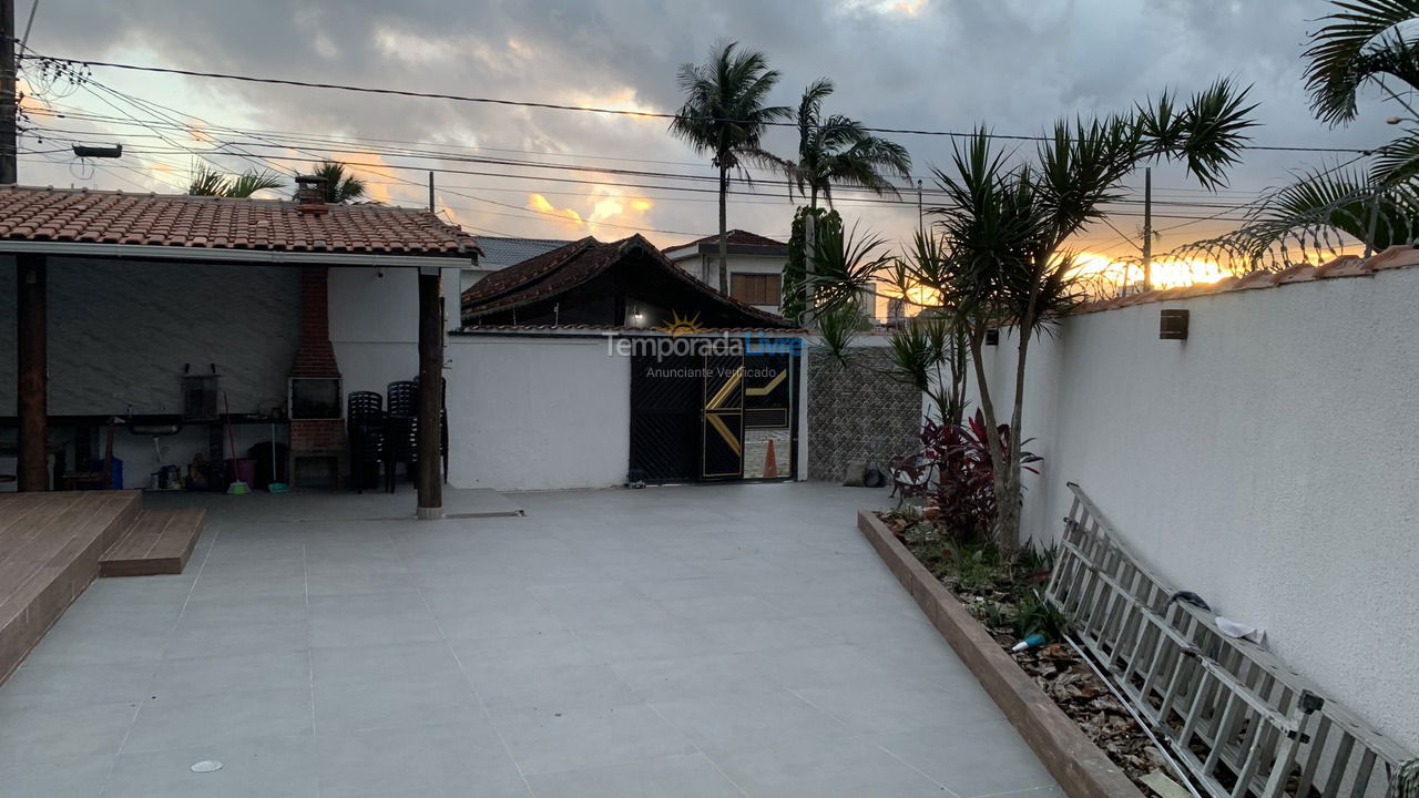 Casa para alquiler de vacaciones em Praia Grande (Praia do Caiçara)