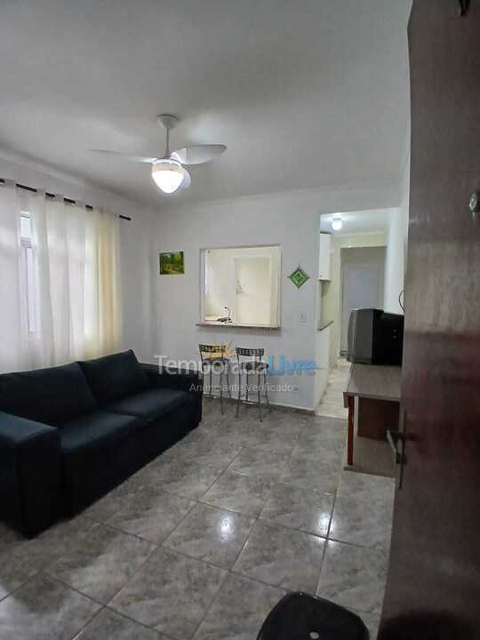 Apartamento para aluguel de temporada em Praia Grande (Praia do Caiçara)