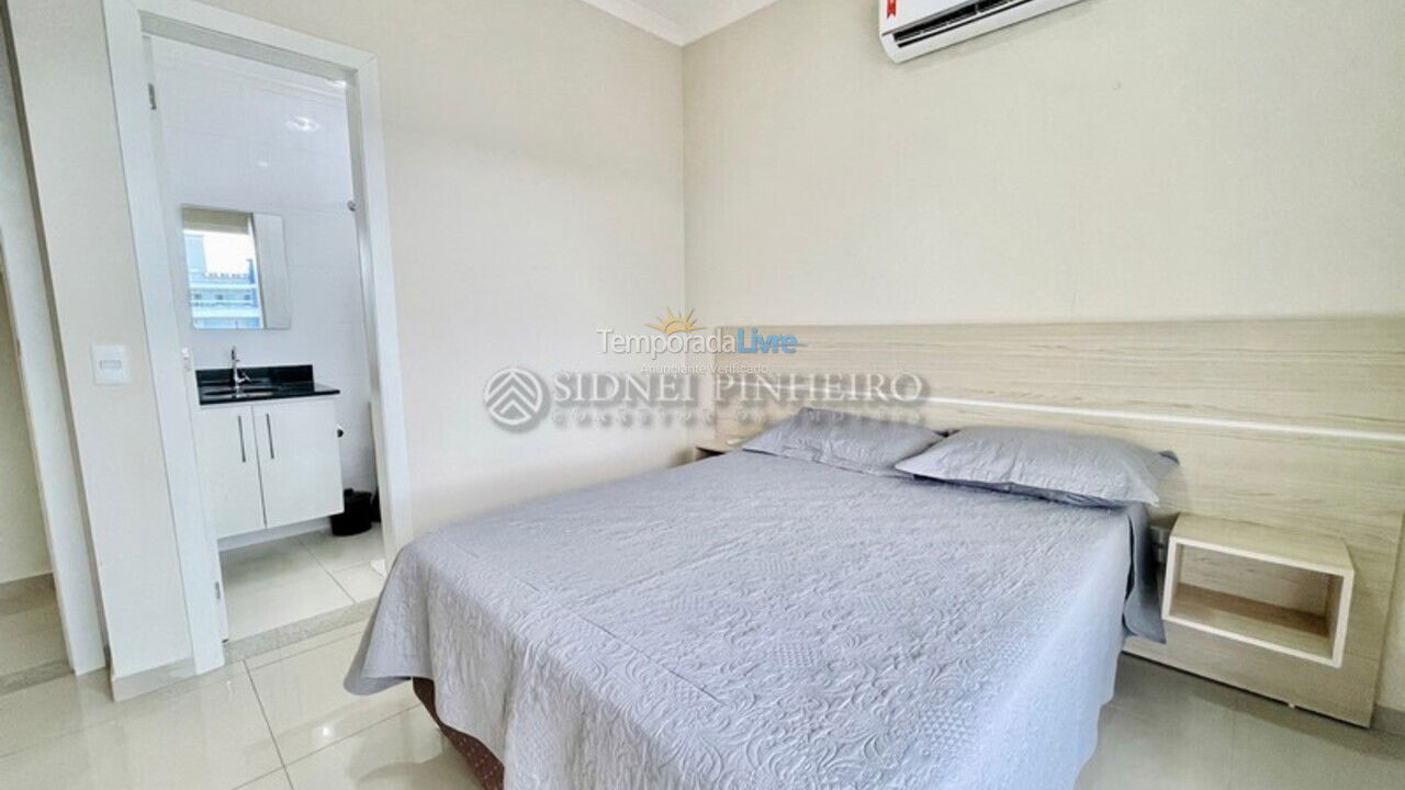 Apartment for vacation rental in Bombinhas (Praia de Bombas)