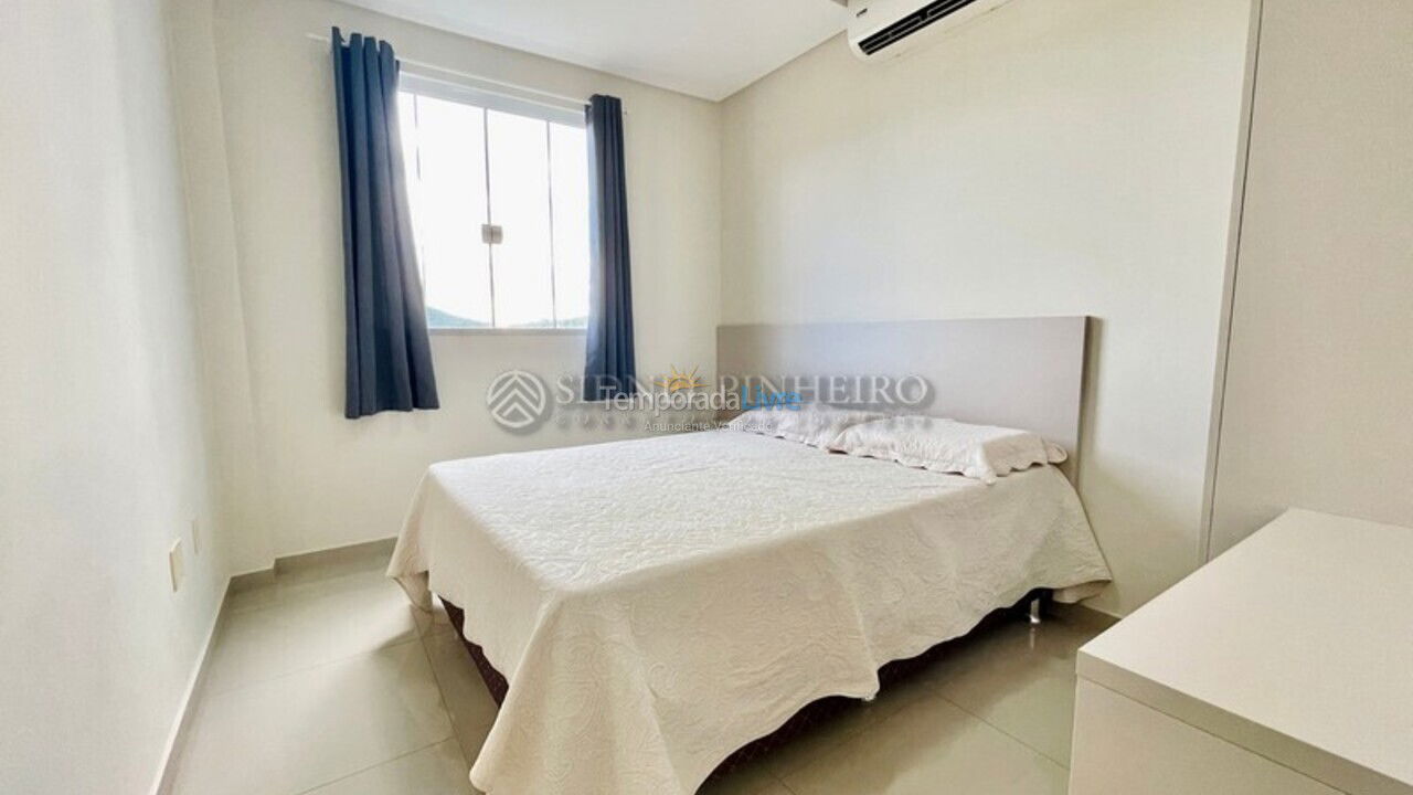 Apartment for vacation rental in Bombinhas (Praia de Bombas)