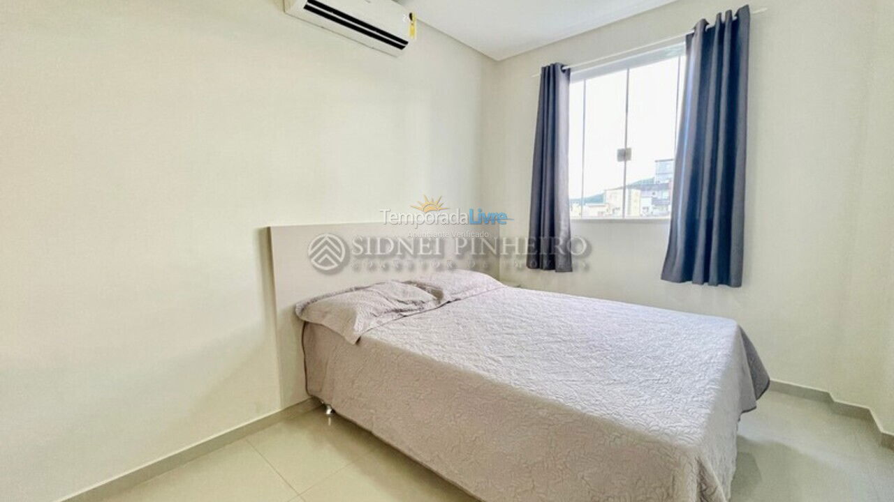 Apartment for vacation rental in Bombinhas (Praia de Bombas)