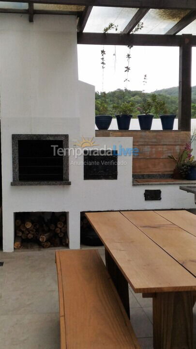 Apartment for vacation rental in Bombinhas (Mariscal)