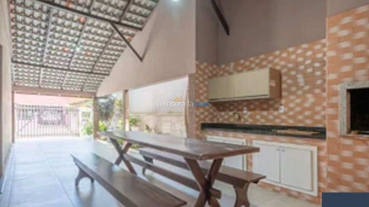 Casa para alquiler de vacaciones em Penha (Armaçao)