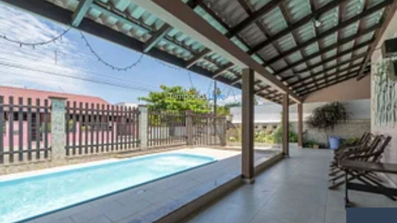 Casa para alquiler de vacaciones em Penha (Armaçao)