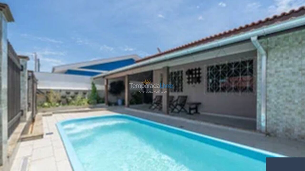 Casa para alquiler de vacaciones em Penha (Armaçao)