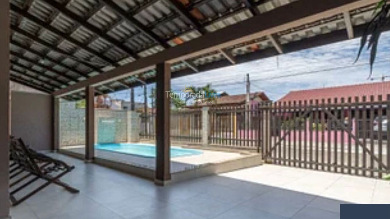 Casa para alquiler de vacaciones em Penha (Armaçao)