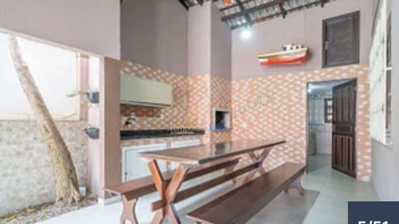 Casa para alquiler de vacaciones em Penha (Armaçao)