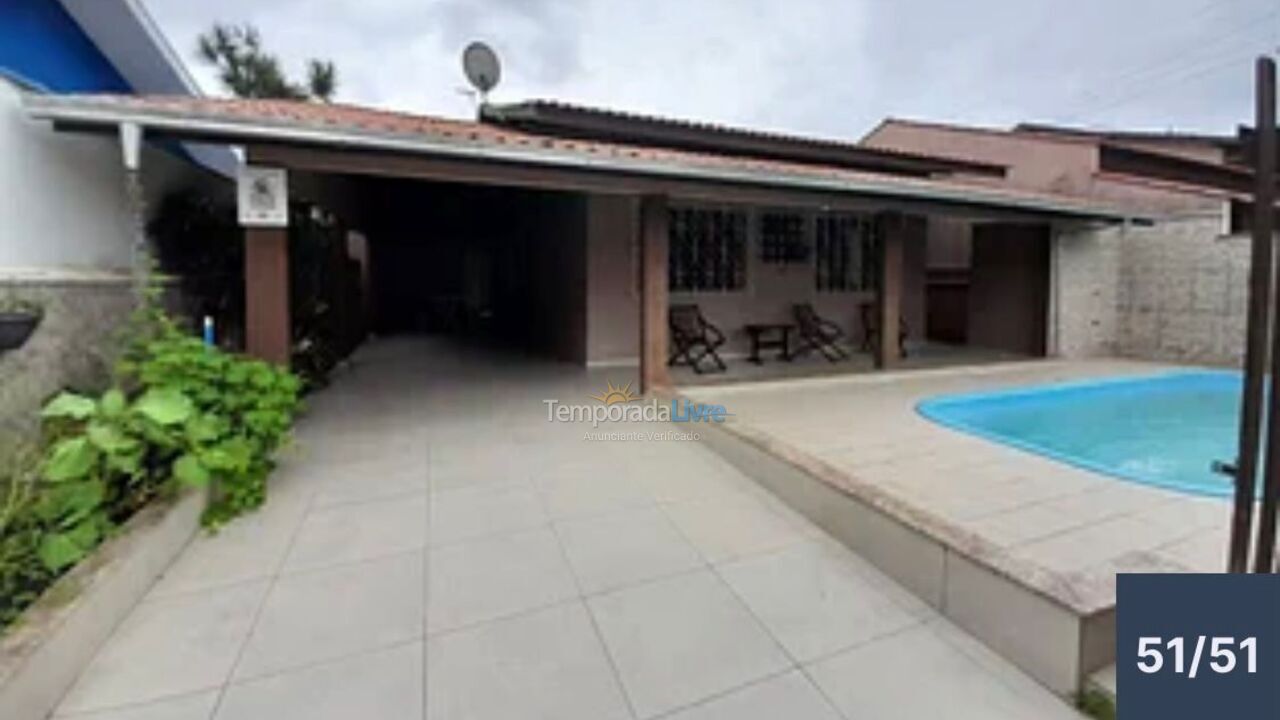 Casa para alquiler de vacaciones em Penha (Armaçao)