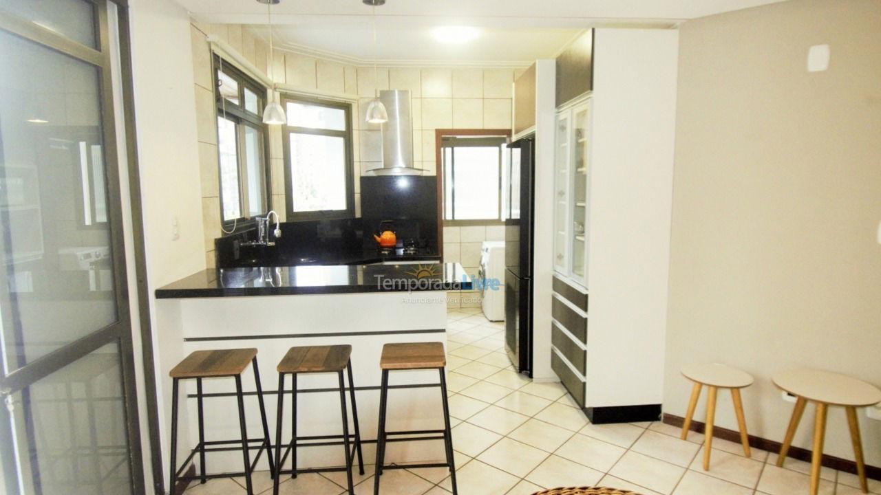 Apartamento para alquiler de vacaciones em Florianópolis (Jurere Tradicional)