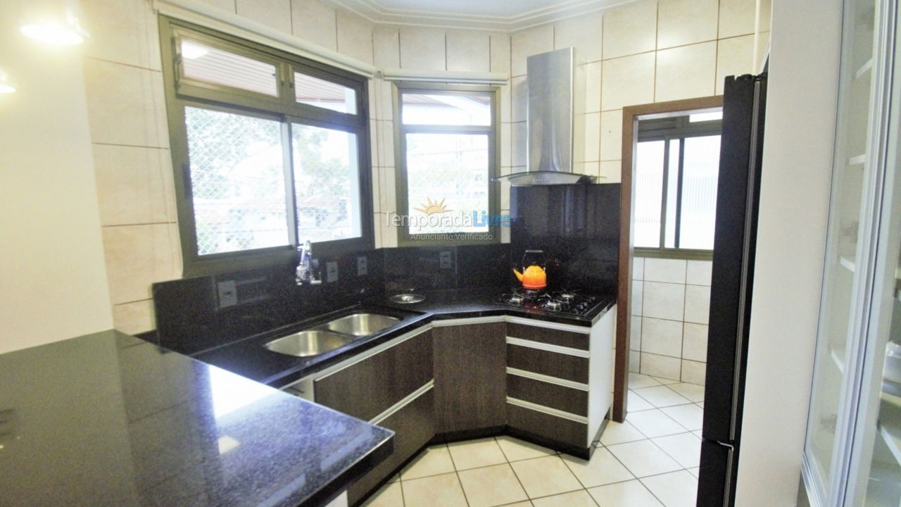 Apartment for vacation rental in Florianópolis (Jurere Tradicional)