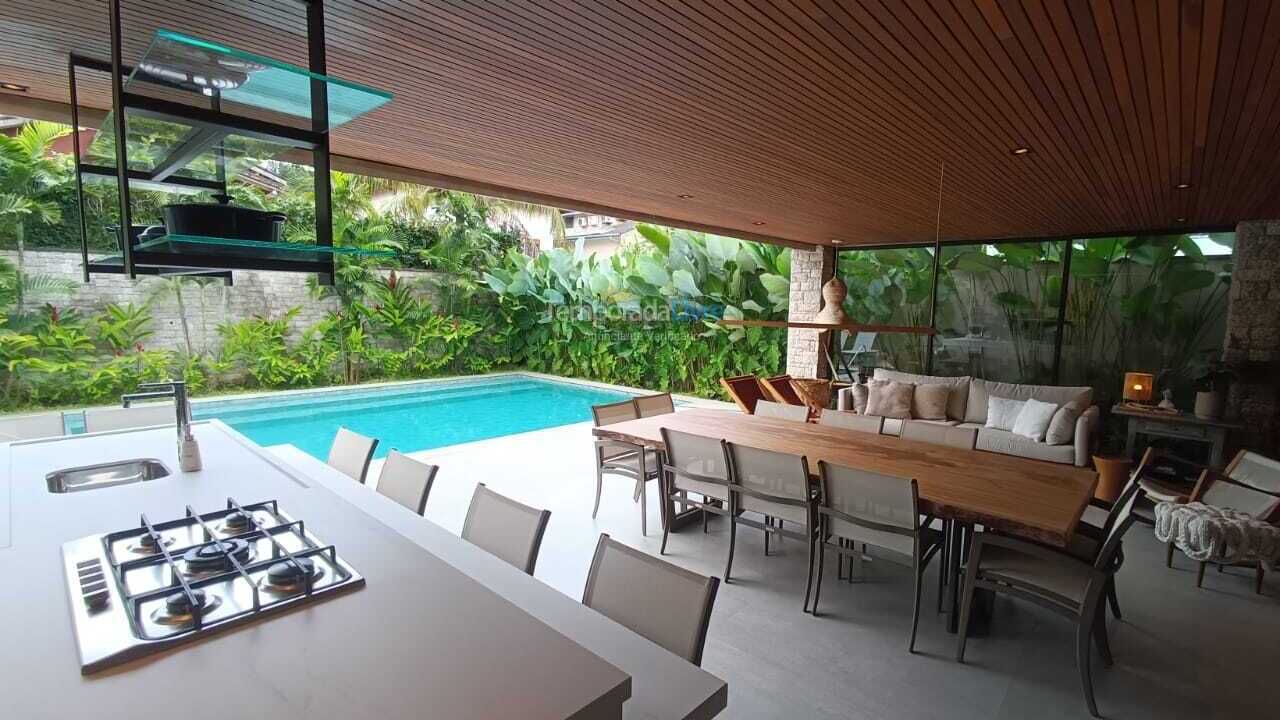 Casa para alquiler de vacaciones em São Sebastião (Praia da Baleia)