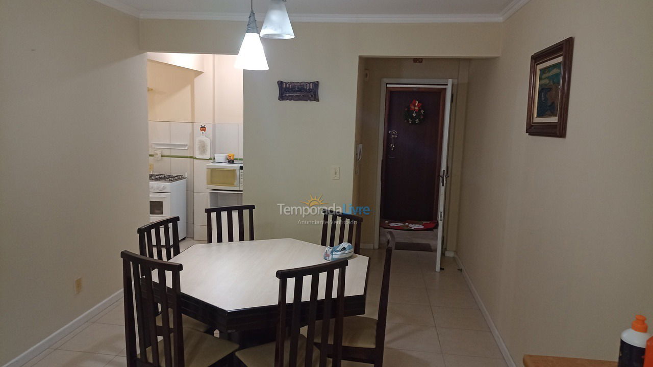 Casa para alquiler de vacaciones em Itapema (Meia Praia)