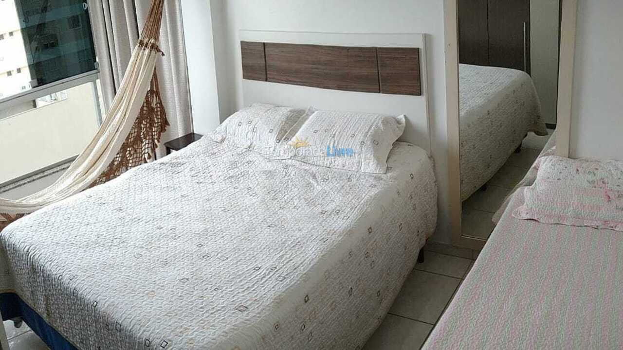 Apartamento para aluguel de temporada em Itapema (Meia Praia)