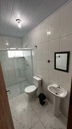 Casa com Piscina para 12 pessoas á 300 mts do mar!