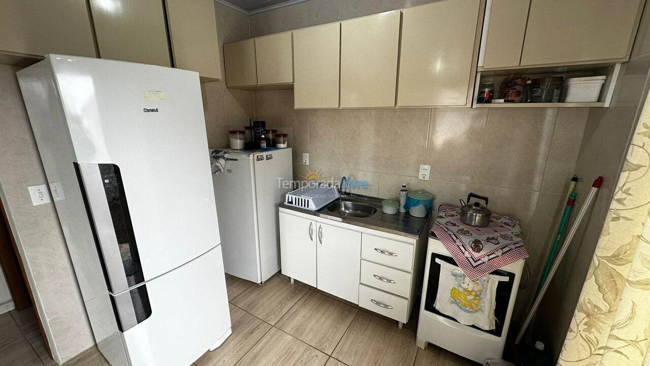 Casa para aluguel de temporada em Guaratuba (Coroados)