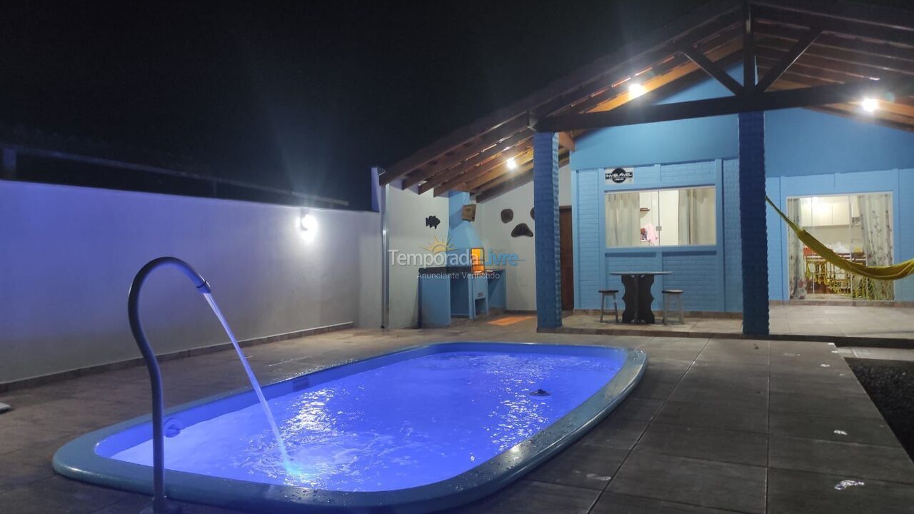 Casa para aluguel de temporada em Guaratuba (Coroados)