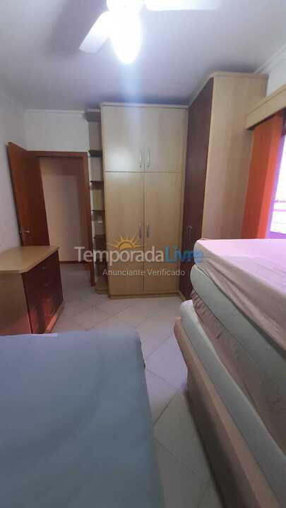 Apartamento para aluguel de temporada em Itapema (Meia Praia)