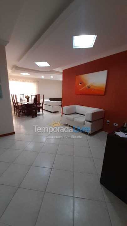 Apartment for vacation rental in Itapema (Meia Praia)