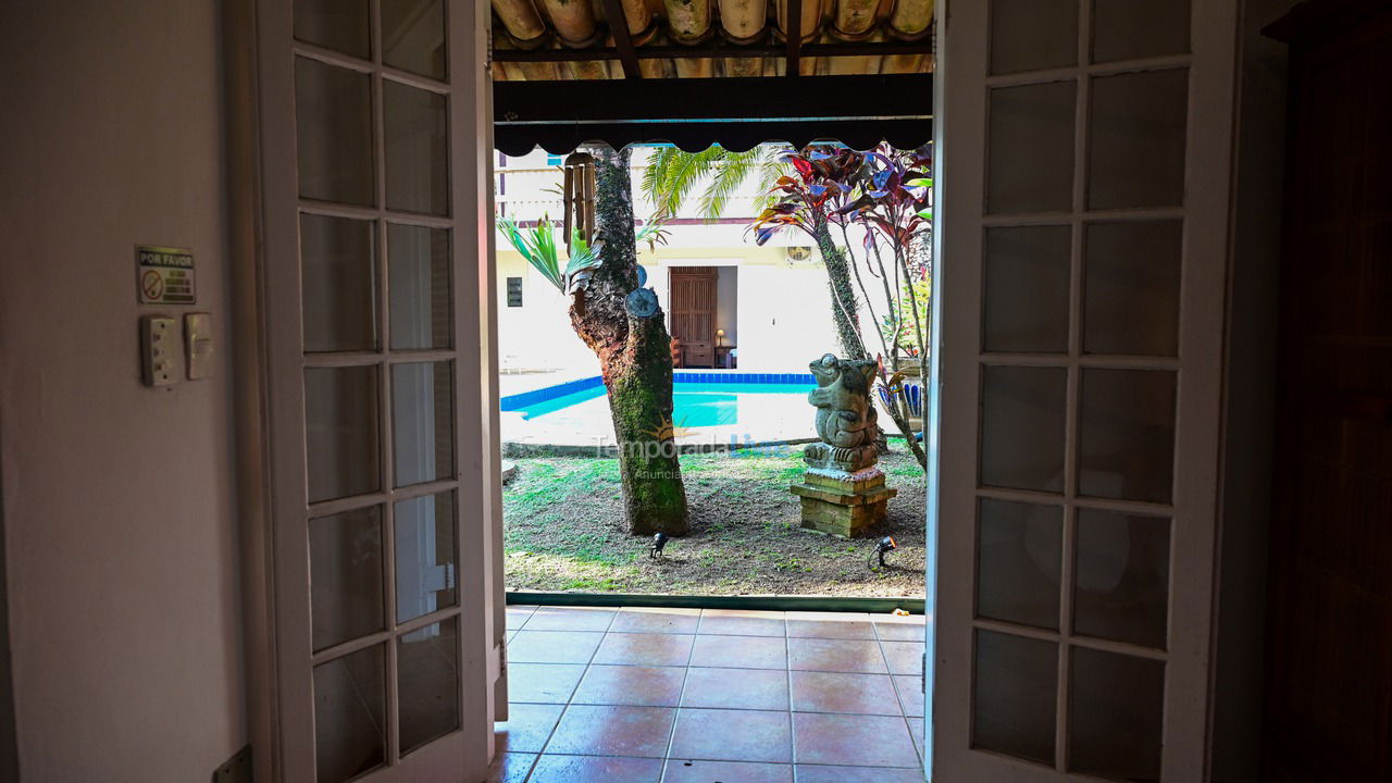 Casa para aluguel de temporada em Ilhabela (Saco da Capela)