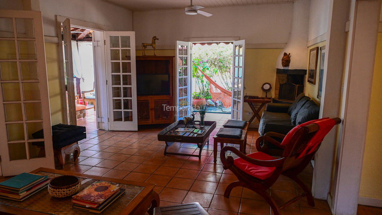 Casa para aluguel de temporada em Ilhabela (Saco da Capela)