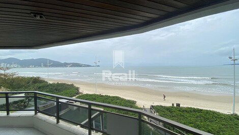 Apartamento frente mar em Itapema