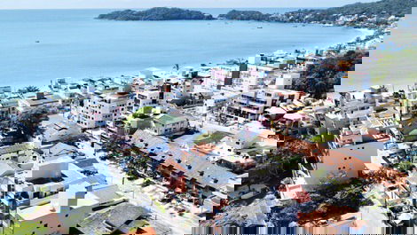 APARTMENT WITH 2 BEDROOMS IN BOMBINHAS BEACH (DOWNTOWN)