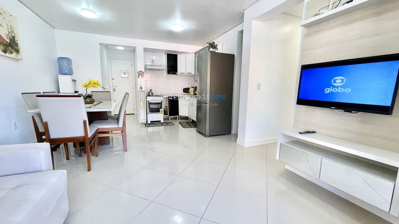 Apartment for vacation rental in Bombinhas (Praia de Bombinhas)