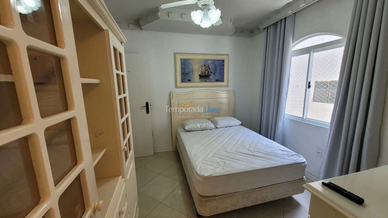 Apartment for vacation rental in Itapema (Meia Praia)