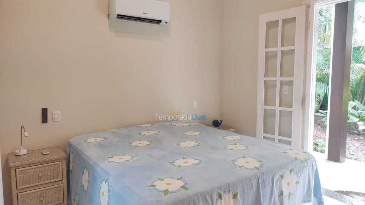 House for vacation rental in São Sebastião (Praia da Baleia)