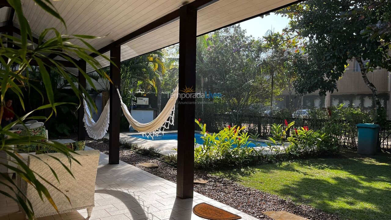 Casa para aluguel de temporada em São Sebastião (Praia da Baleia)