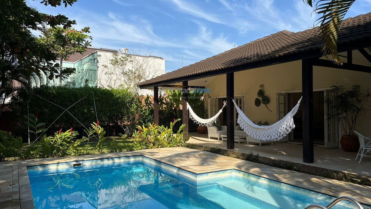 Casa para alquiler de vacaciones em São Sebastião (Praia da Baleia)