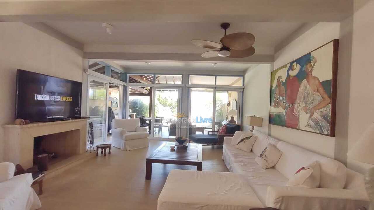 Casa para alquiler de vacaciones em São Sebastião (Camburizinho)