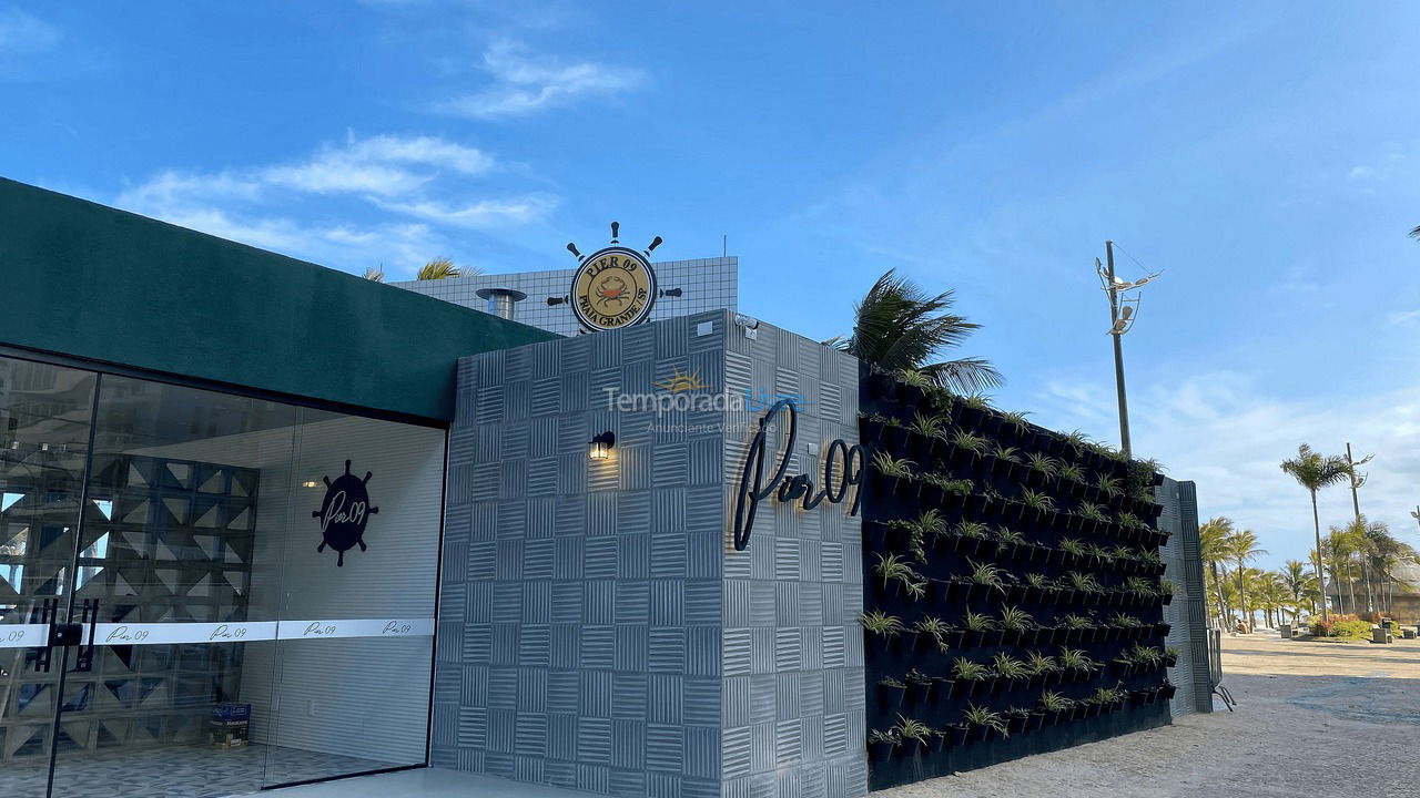 Apartamento para aluguel de temporada em Praia Grande (Vila Tupi)