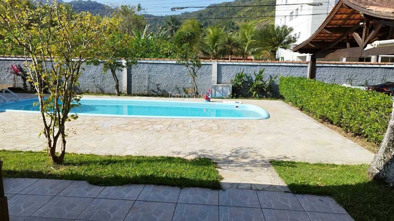 Casa para alquiler de vacaciones em Caraguatatuba (Massaguaçu)