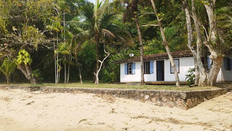 Paradise by the sea - Feet in the sand - Ribeira Beach - Ubatuba