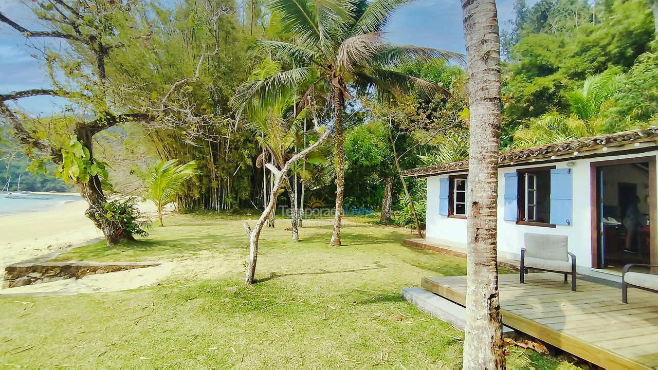 Casa para alquiler de vacaciones em Ubatuba (Praia da Ribeira)