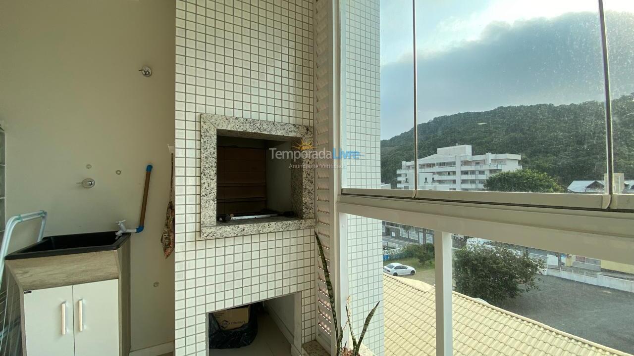 Apartamento para aluguel de temporada em Bombinhas (Praia de Bombas)