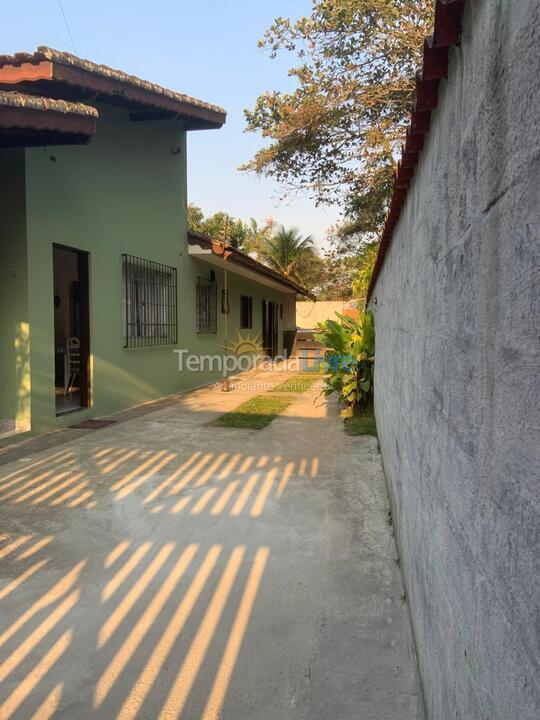 Casa para aluguel de temporada em São Sebastião (Praia da Boracéia)