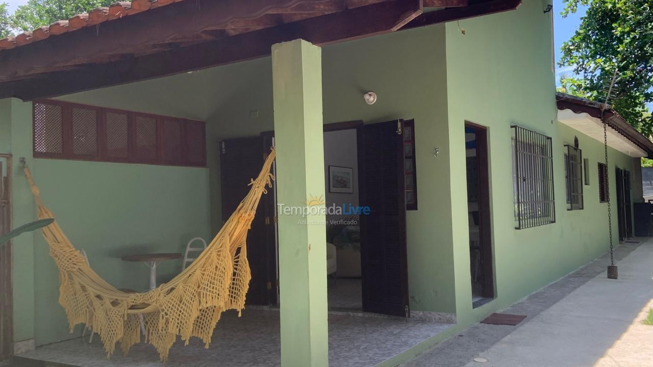 Casa para aluguel de temporada em São Sebastião (Praia da Boracéia)