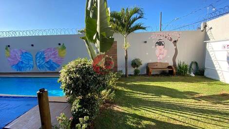 Furnished house with swimming pool for seasonal rental in Uberlândia